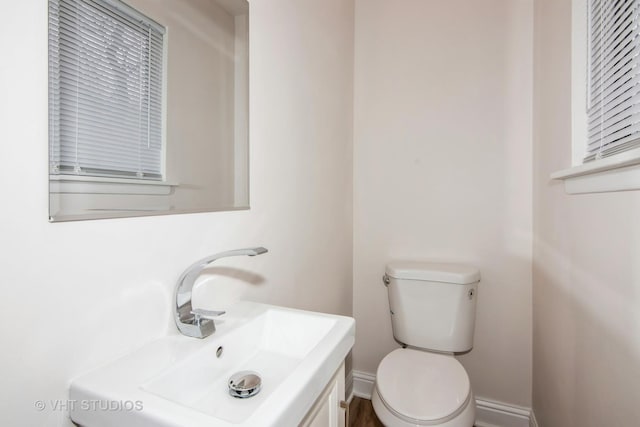 452 Mallview Ln, Bolingbrook, IL 60440 - half bath featuring a sink and toilet