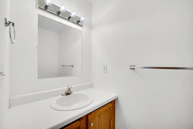 643 N Bridgeport Ter, Lindenhurst, IL 60046 - bathroom featuring vanity