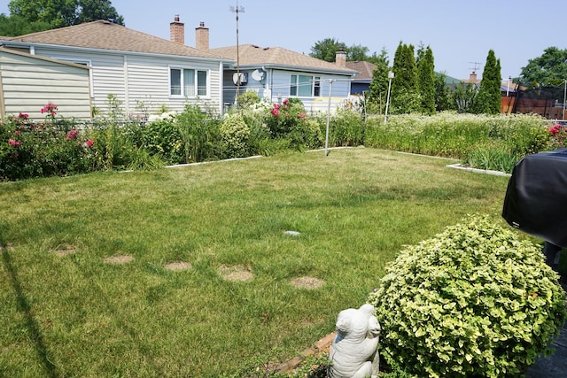 7632 W Norridge St, Harwood Heights, IL 60706 - view of green lawn