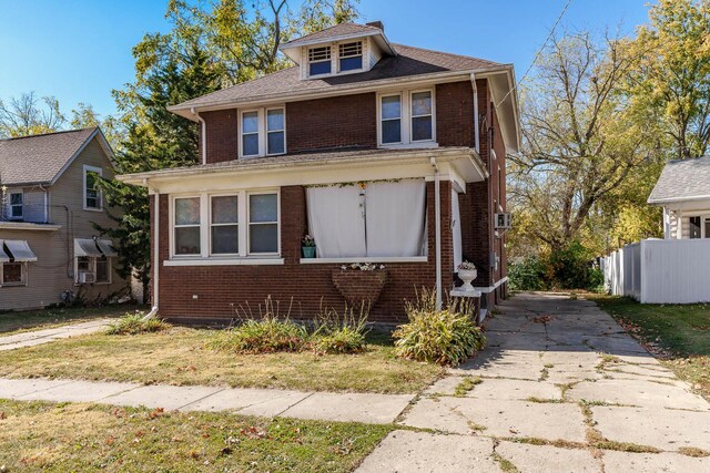806 S Oak Ave, Freeport, IL 61032 - photo 3