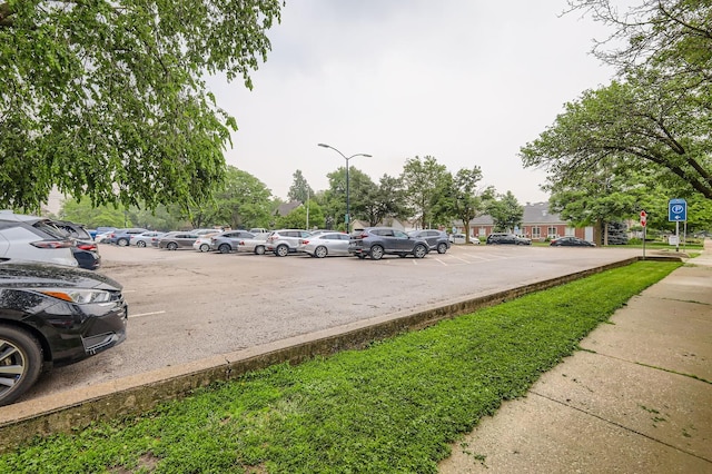 28 S 6th Ave Unit 1D, La Grange, IL 60525 - view of uncovered parking lot