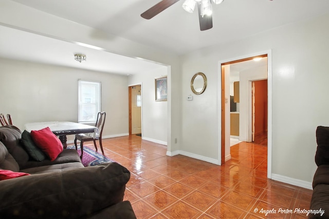 537 Cummings Ave, Waukegan, IL 60085 - photo 4