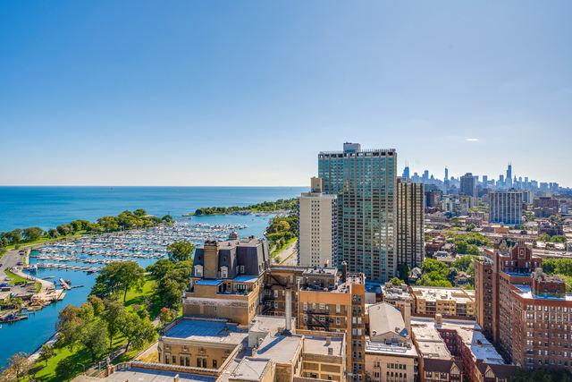 3550 N Lake Shore Dr Unit 1921, Chicago, IL 60657 - view of urban area with a nearby body of water