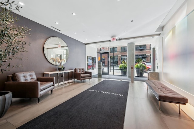 360 W Erie St Unit 3A, Chicago, IL 60654 - lobby featuring recessed lighting