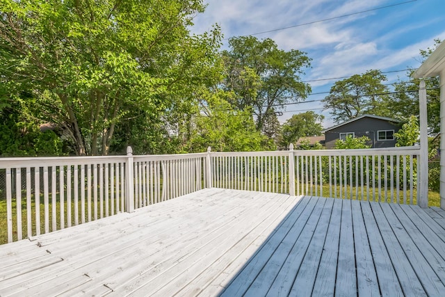 246 Gentry St, Park Forest, IL 60466 - view of wooden deck