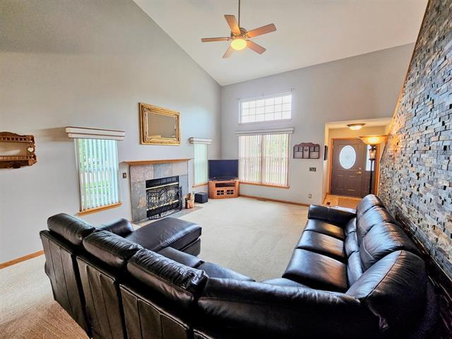 901 Nancys Ln, Belvidere, IL 61008 - photo 5
