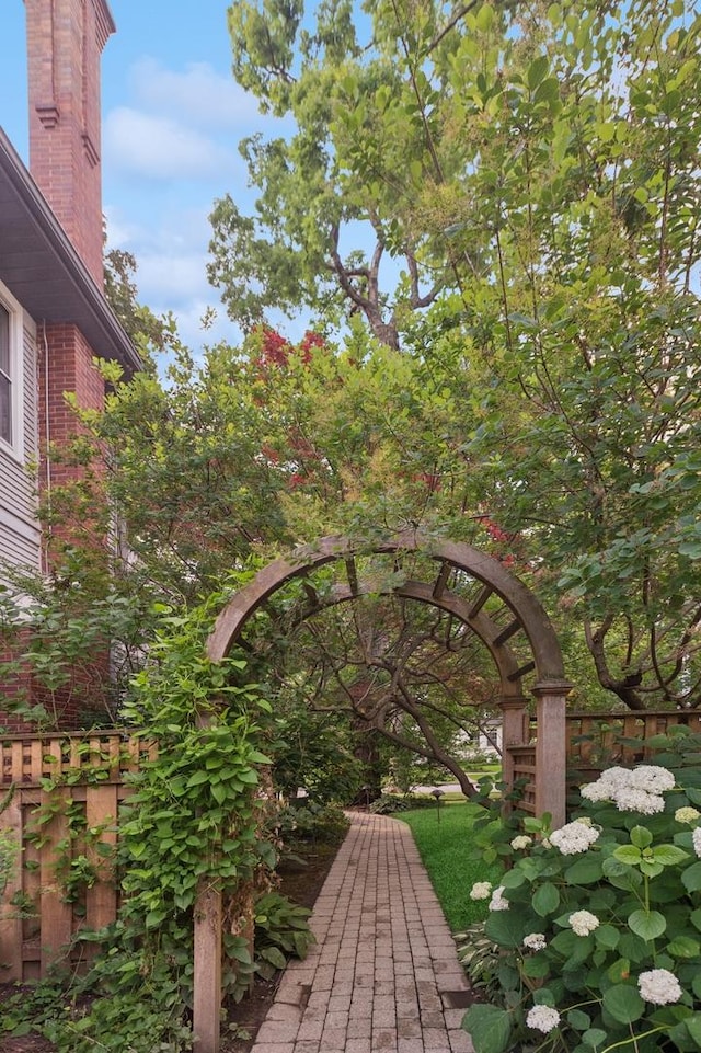 611 Lake Ave, Wilmette, IL 60091 - view of yard