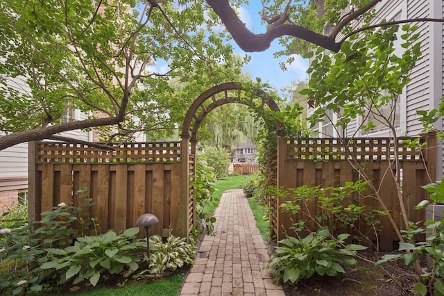 611 Lake Ave, Wilmette, IL 60091 - view of yard