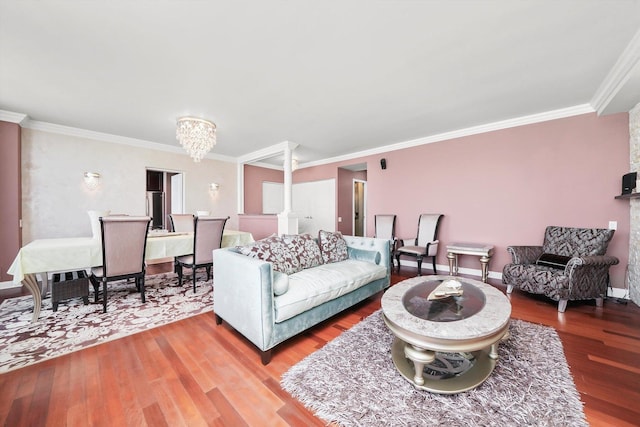 1300 N Lake Shore Dr Unit 10B, Chicago, IL 60610 - living area featuring wood finished floors, crown molding, and a chandelier
