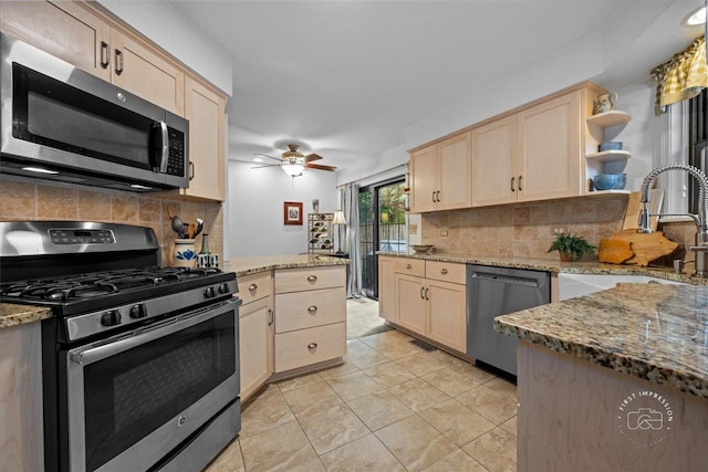 1242 Hobson Oaks Dr, Naperville, IL 60540 - photo 8