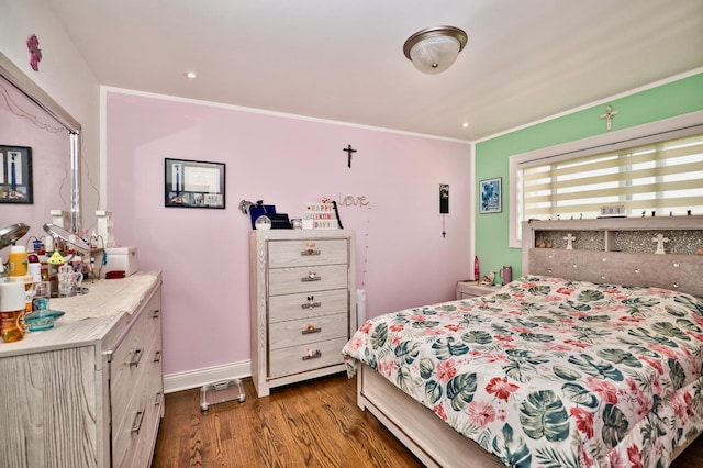 9666 Lois Dr Unit D, Des Plaines, IL 60016 - bedroom with wood finished floors and ornamental molding