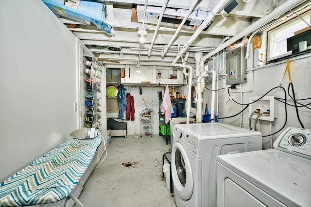 9666 Lois Dr Unit D, Des Plaines, IL 60016 - unfinished below grade area with washing machine and clothes dryer