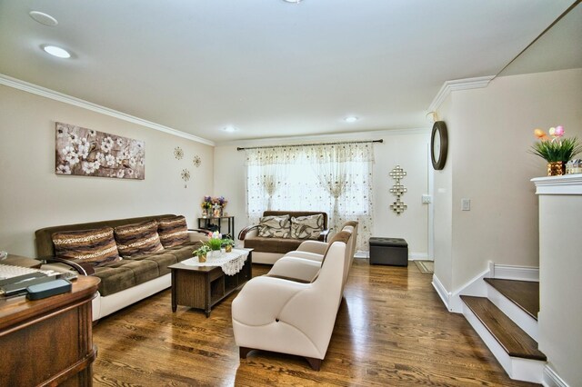 9666 Lois Dr Unit D, Des Plaines, IL 60016 - living area featuring crown molding, wood finished floors, and recessed lighting