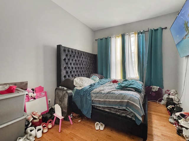 5943 S Indiana Ave, Chicago, IL 60637 - bedroom featuring wood finished floors