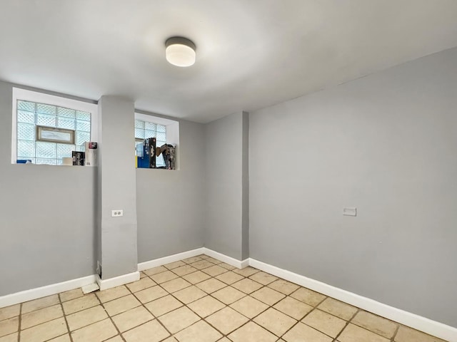 5943 S Indiana Ave, Chicago, IL 60637 - spare room with baseboards