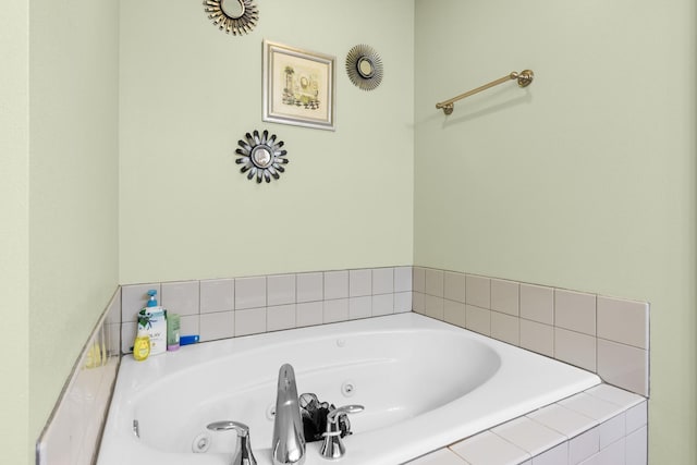 3792 Foxglove Ln, Winnebago, IL 61088 - bathroom featuring a tub with jets