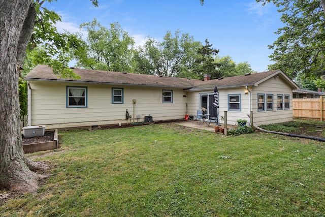 2305 Glenoak Dr, Champaign, IL 61821 - back of house with a patio