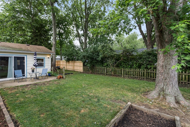 2305 Glenoak Dr, Champaign, IL 61821 - view of yard featuring a patio and view of scattered trees