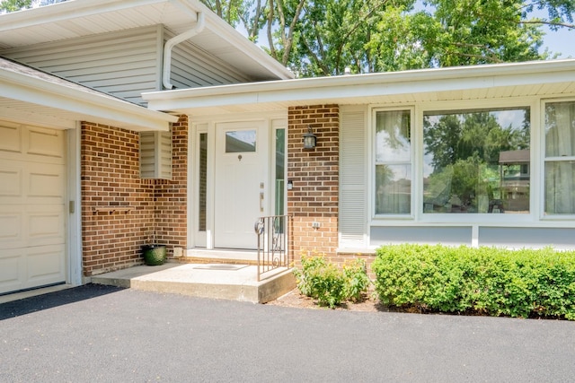 24W660 Woodcrest Dr, Naperville, IL 60540 - photo 2