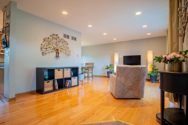 24W660 Woodcrest Dr, Naperville, IL 60540 - photo 22