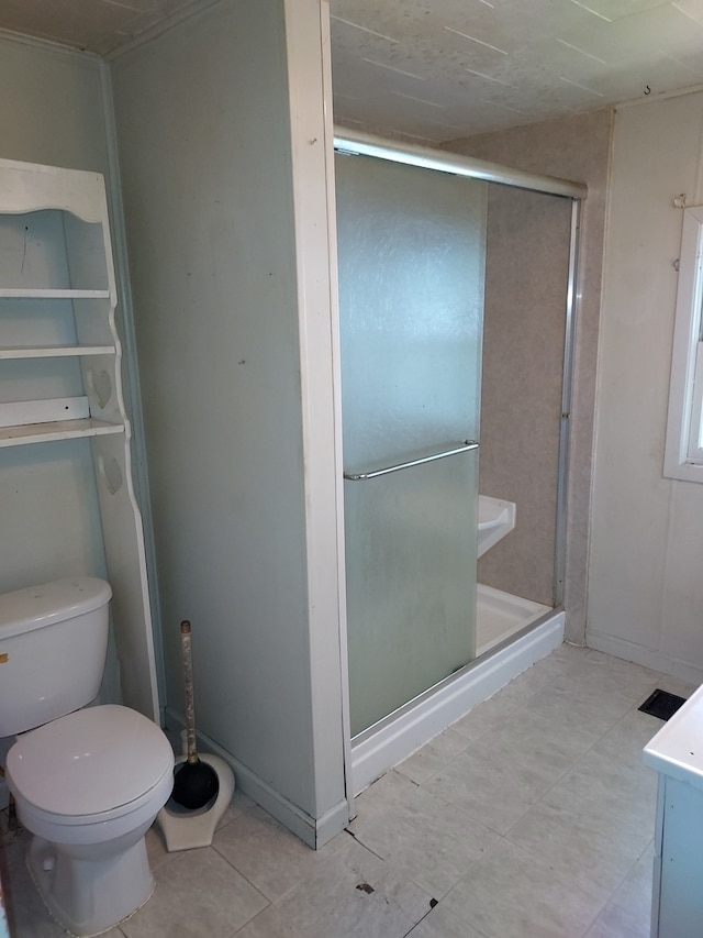 501 S Spruce St, Villa Grove, IL 61956 - full bath featuring a stall shower and vanity