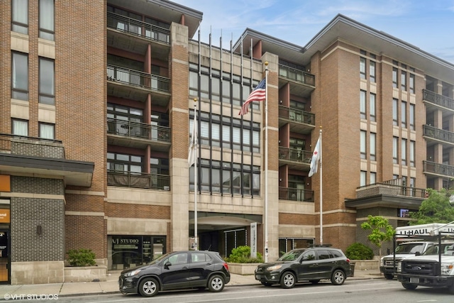 3450 S Halsted St Unit 416, Chicago, IL 60608 - view of apartment building / complex