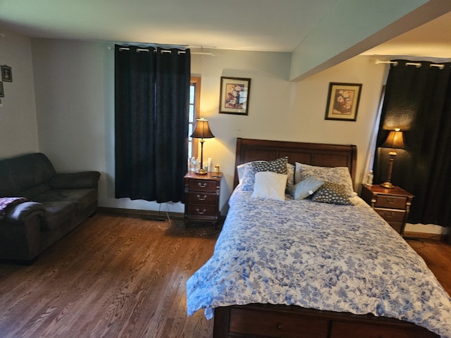 811 N Glenwood Pl, Aurora, IL 60506 - bedroom with dark wood finished floors