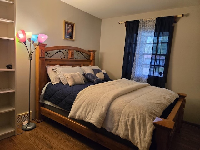 811 N Glenwood Pl, Aurora, IL 60506 - bedroom featuring wood finished floors