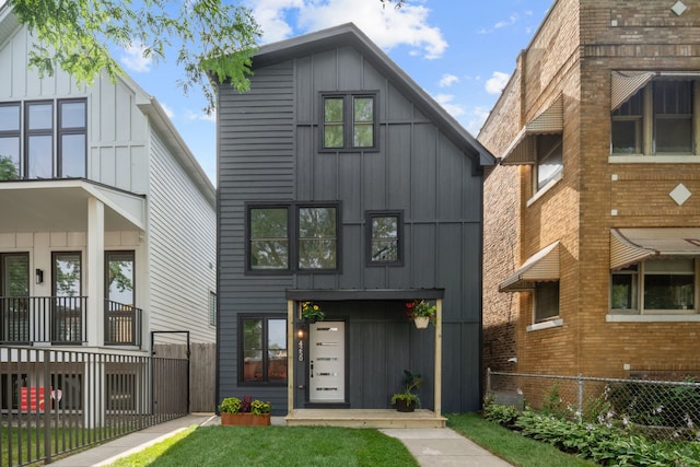 4250 N Whipple St, Chicago, IL 60618 - view of front of property featuring board and batten siding