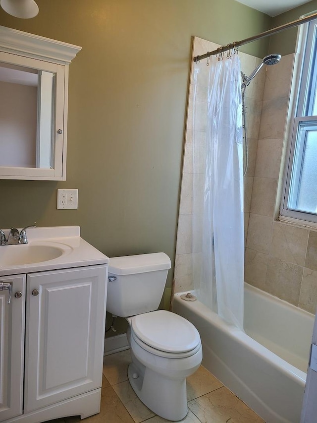 4514 N Ashland Ave Unit B2S, Chicago, IL 60640 - full bath featuring vanity and shower / bathtub combination with curtain