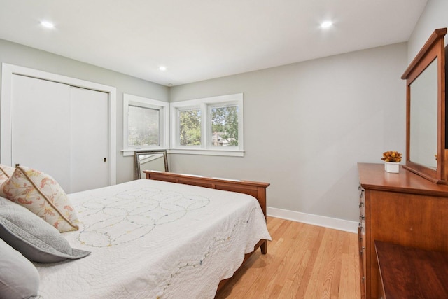 1610 S Greenwood Ave, Park Ridge, IL 60068 - bedroom with light wood-style flooring, a closet, and recessed lighting
