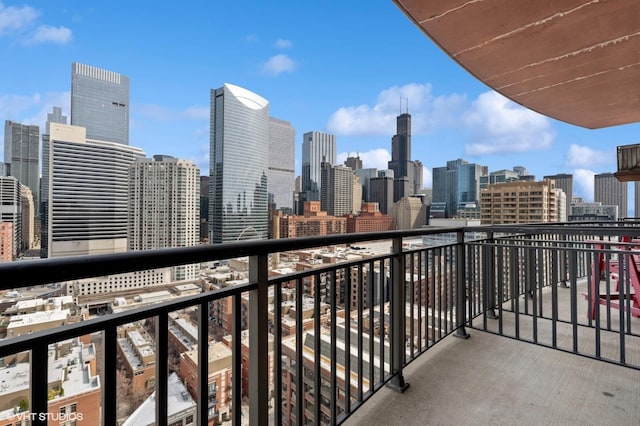 330 N Jefferson St Unit 2102, Chicago, IL 60661 - balcony with a skyline view