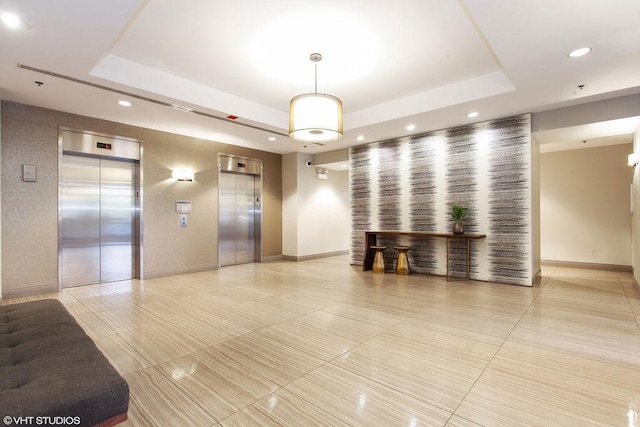 330 N Jefferson St Unit 2102, Chicago, IL 60661 - common area featuring recessed lighting