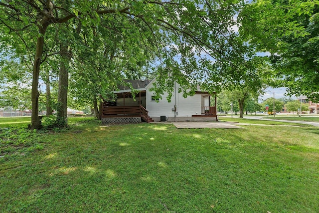 1010 N Neil St, Champaign, IL 61820 - view of grassy yard