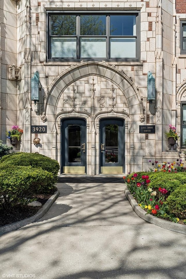 3920 N Lake Shore Dr Unit 4N, Chicago, IL 60613 - photo 2