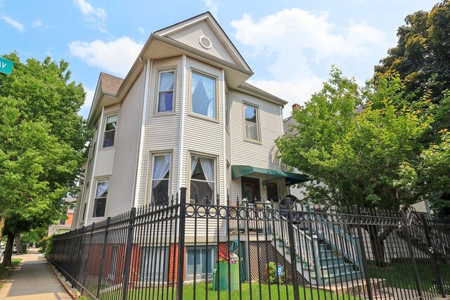 2559 N Saint Louis Ave, Chicago, IL 60647 - photo 51