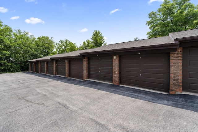 15141 Quail Hollow Dr Unit 106, Orland Park, IL 60462 - view of garage