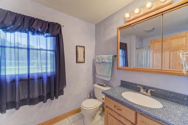 12571 W 3000 N Rd, Bonfield, IL 60913 - full bathroom featuring vanity, tile patterned floors, and a shower with curtain