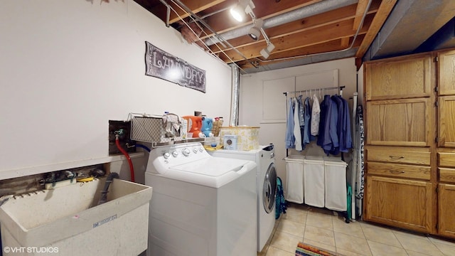 27W558 Ridgeview St, West Chicago, IL 60185 - washroom with washing machine and clothes dryer and light tile patterned flooring