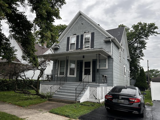 3948 Amelia Ave, Lyons, IL 60534 - view of front of home featuring a porch and roof with shingles