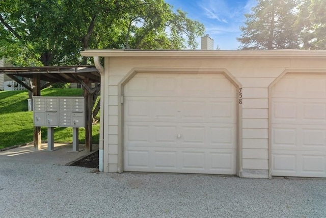 758 Sizer Rd, Gurnee, IL 60031 - view of garage