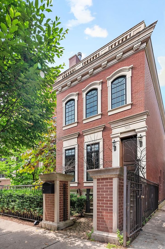 3926 N Greenview Ave, Chicago, IL 60613 - photo 1