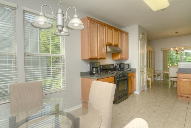 1420 Yellowstone Dr, Streamwood, IL 60107 - kitchen featuring black range with gas stovetop, under cabinet range hood, stainless steel microwave, a chandelier, and dark countertops