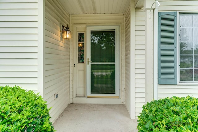 707 Wedgewood Trl, Mchenry, IL 60050 - property entrance