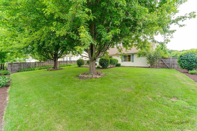 707 Wedgewood Trl, Mchenry, IL 60050 - view of fenced backyard