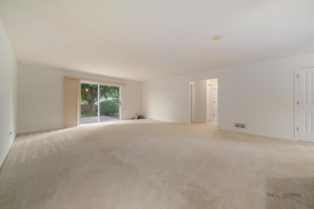 707 Wedgewood Trl, Mchenry, IL 60050 - unfurnished room featuring light colored carpet and baseboards