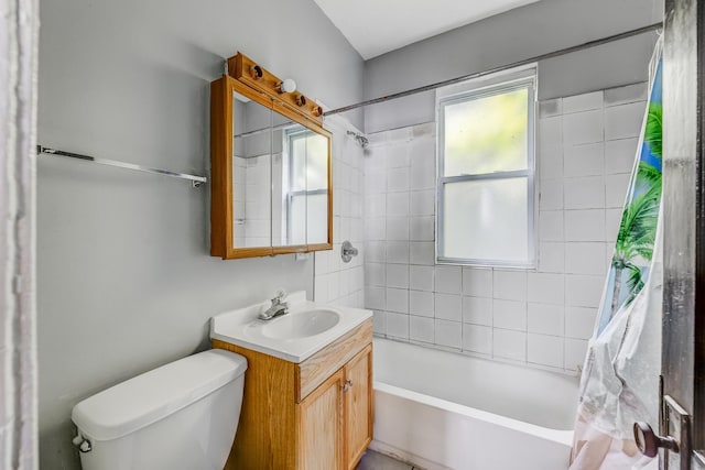 7807 S Burnham Ave, Chicago, IL 60649 - bathroom featuring vanity and shower / tub combo with curtain