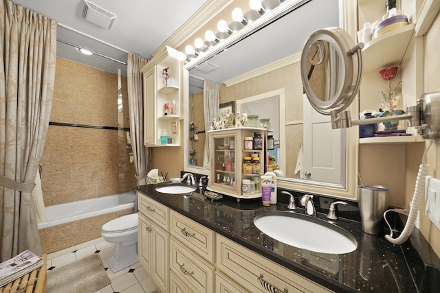 1530 W Monroe St, Chicago, IL 60607 - bathroom featuring tile patterned floors, shower / bath combo, and double vanity