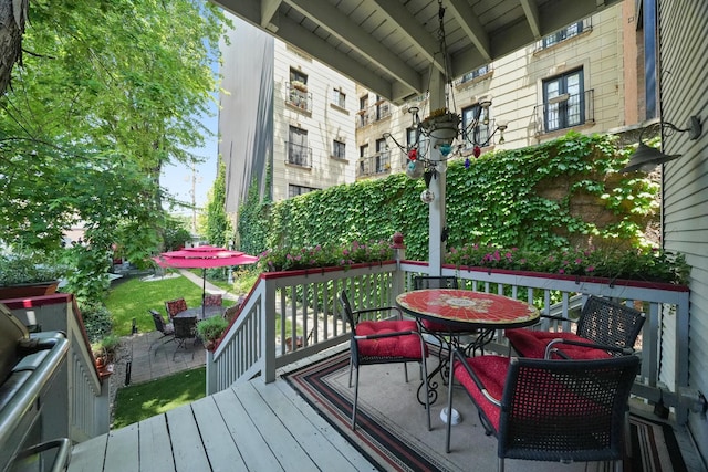 1530 W Monroe St, Chicago, IL 60607 - deck with outdoor dining space and a patio