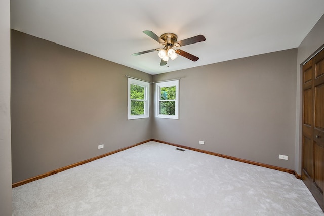 27W098 Walnut Dr, Winfield, IL 60190 - unfurnished room featuring carpet flooring and a ceiling fan